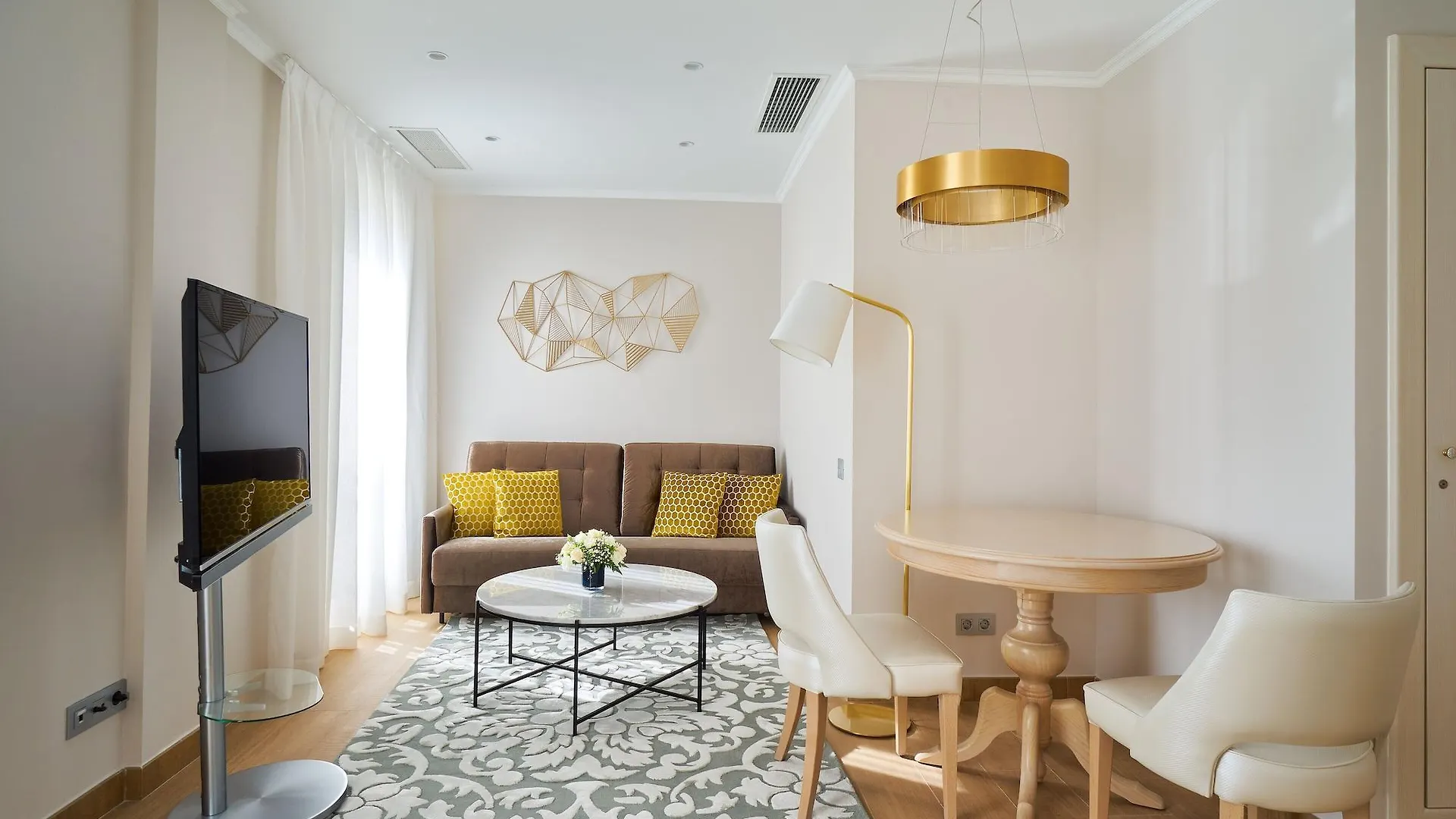 Tandem Soho Suites Malaga Apartment